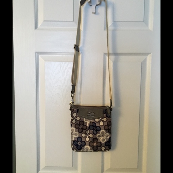 - Blue and gray Coach cross body bag - Picture 4 of 4